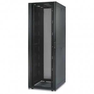 APC RACK NETSHELTER SX 42U...